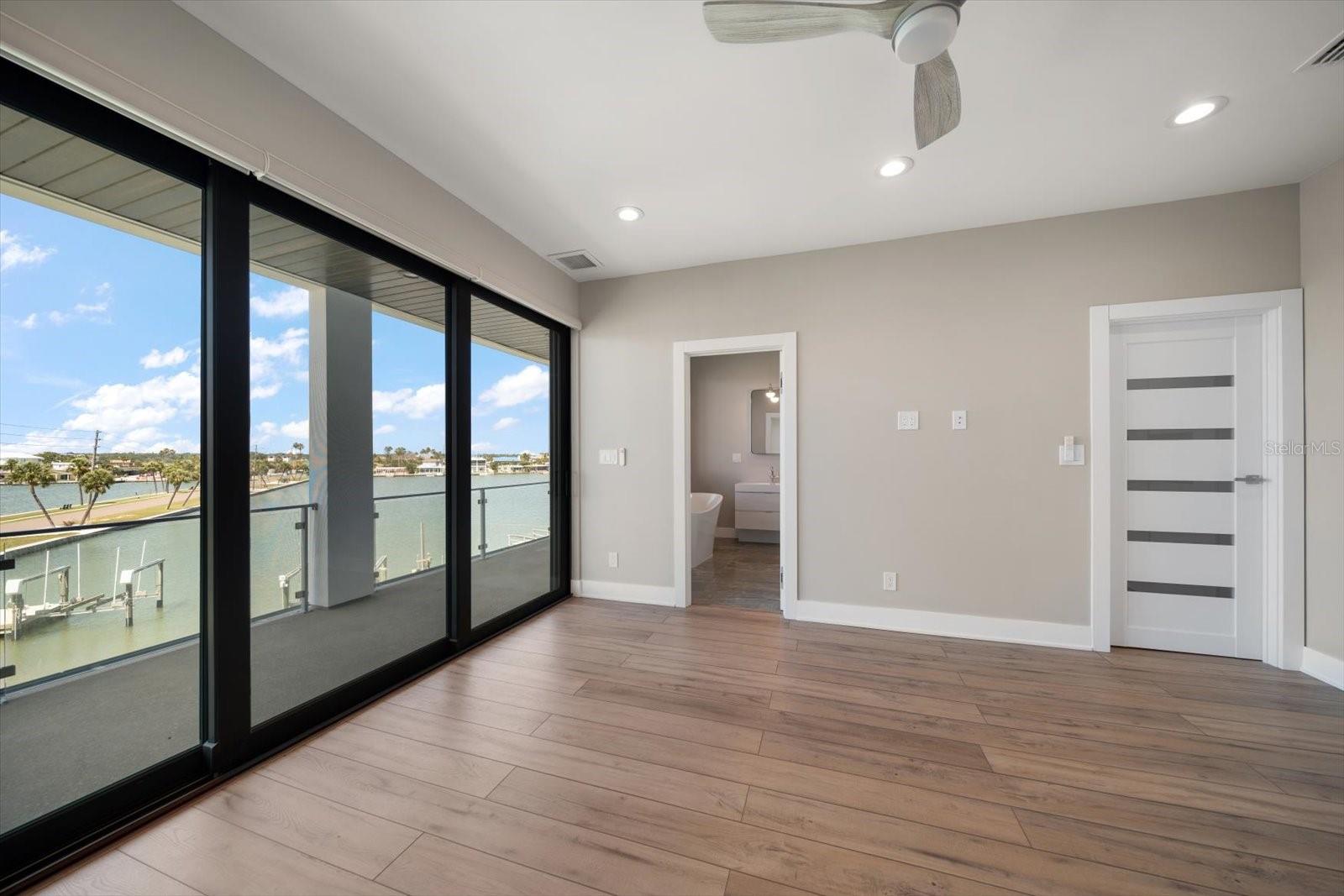 Image 43 of 79 For 16047 Redington Drive