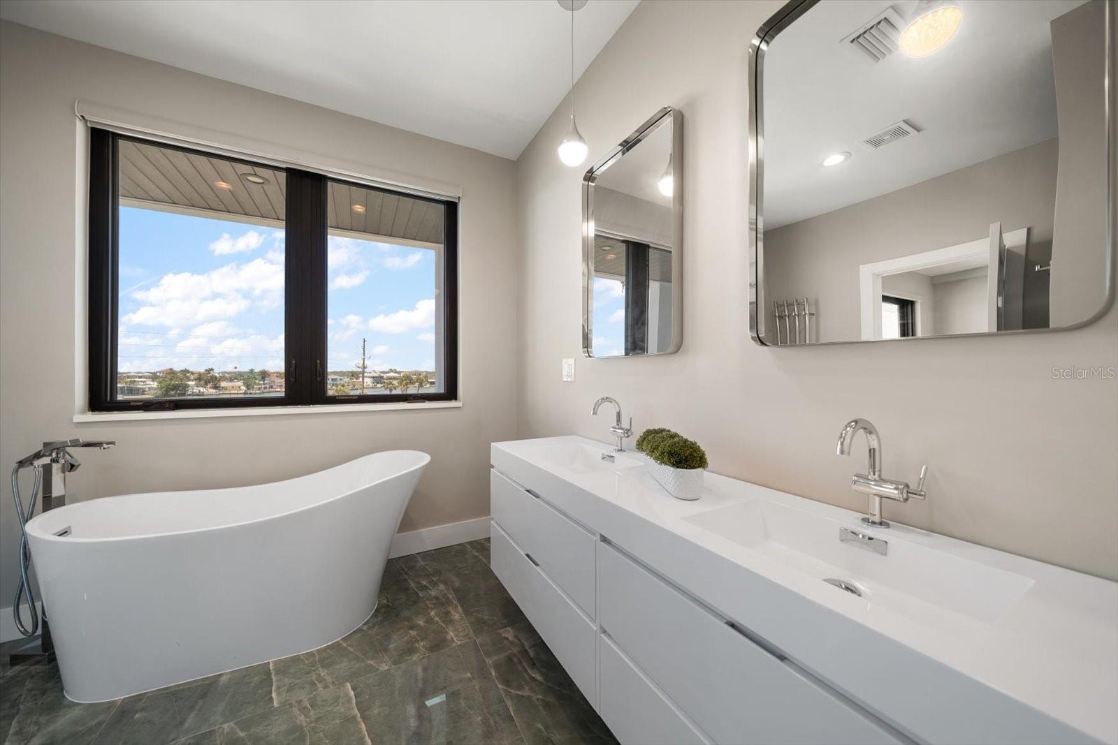 Image 45 of 79 For 16047 Redington Drive