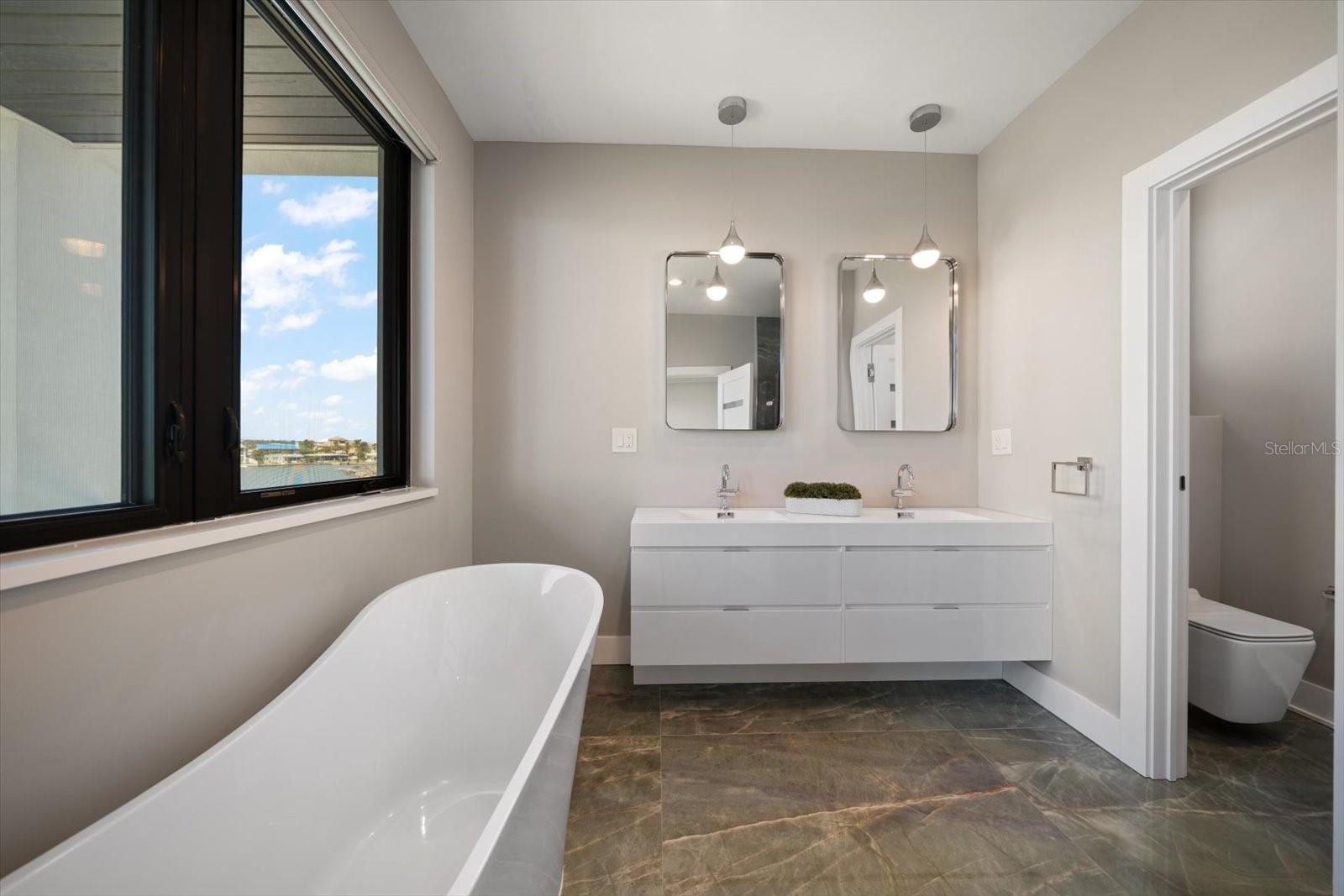 Image 46 of 79 For 16047 Redington Drive