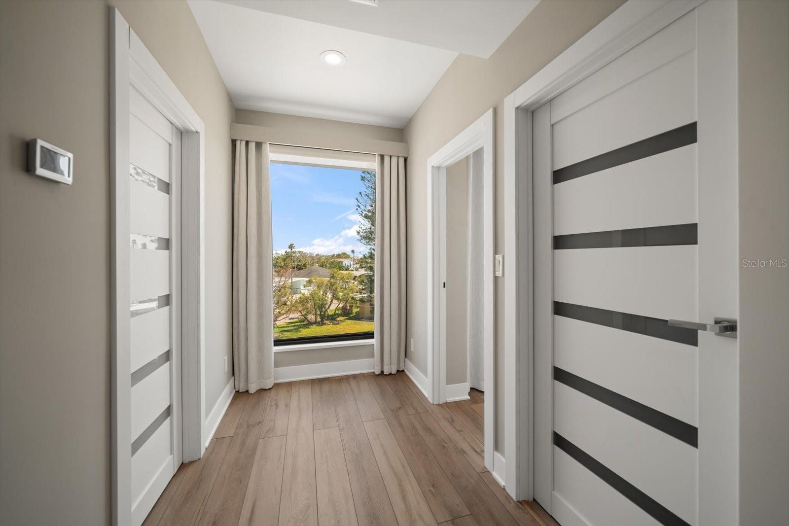 Image 55 of 79 For 16047 Redington Drive