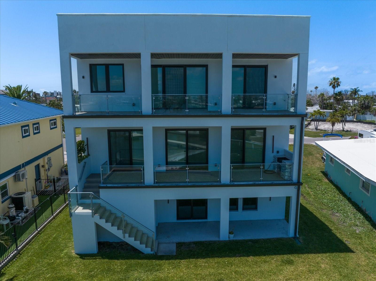 Image 73 of 79 For 16047 Redington Drive