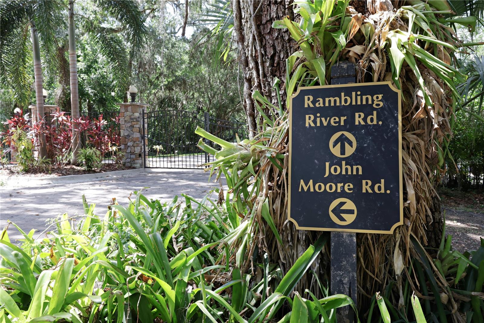 Image 2 of 4 For 4706 Rambling River Road