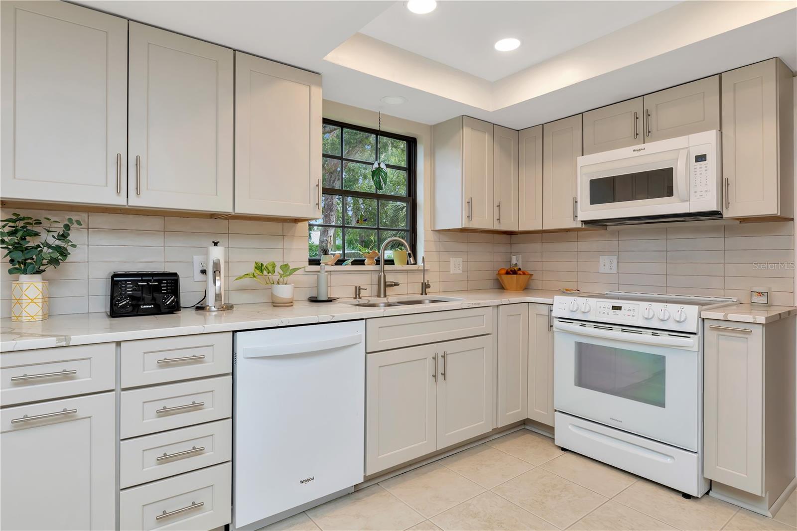 Image 16 of 38 For 9465 126th Avenue