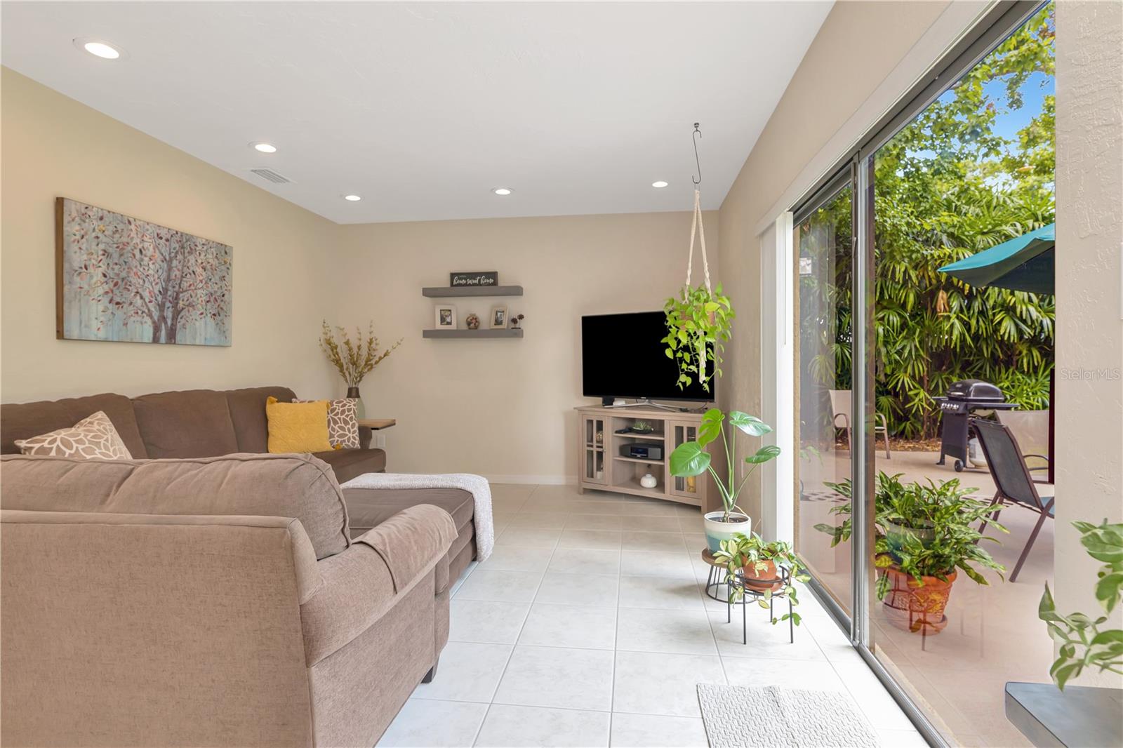 Image 18 of 38 For 9465 126th Avenue
