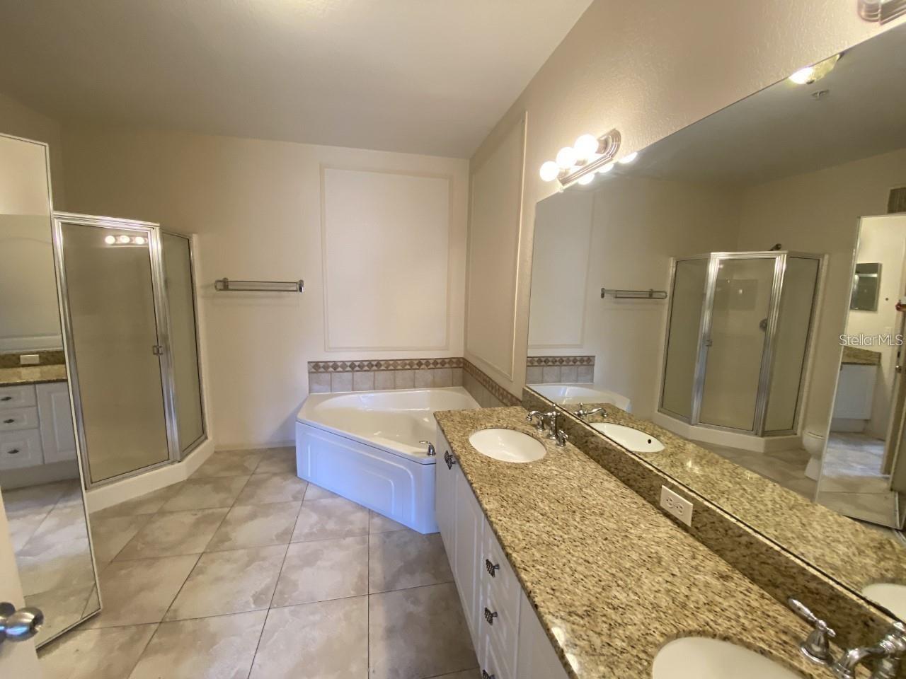 Image 9 of 10 For 2725 Via Cipriani  730b