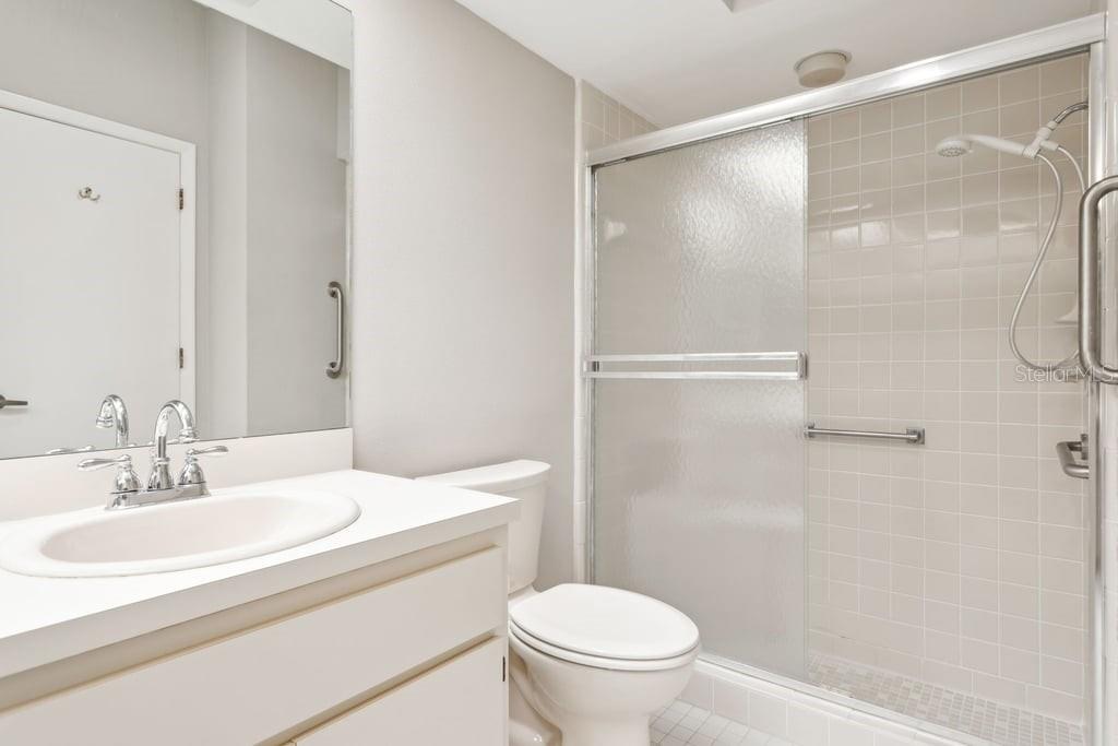 Image 18 of 25 For 4655 Wallingford Court 4655