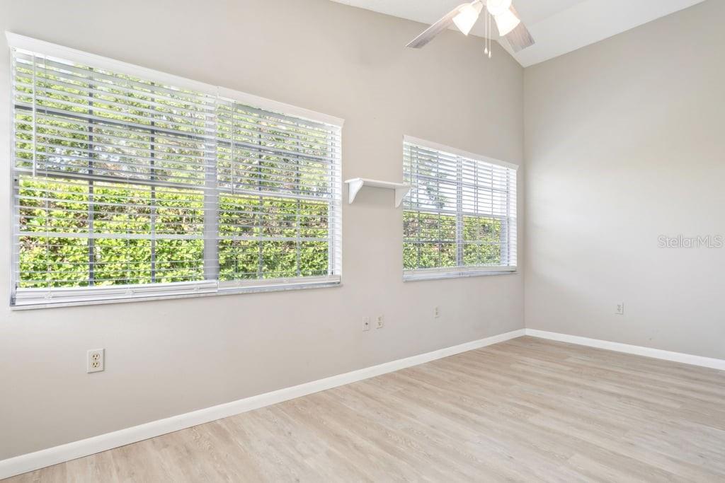 Image 21 of 25 For 4655 Wallingford Court 4655