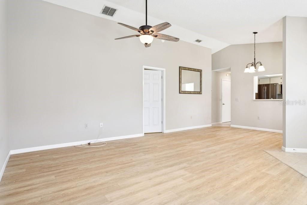 Image 5 of 25 For 4655 Wallingford Court 4655
