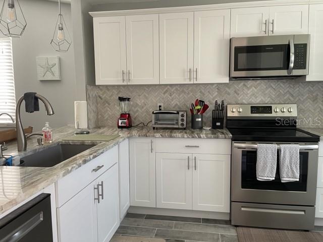 Image 3 of 24 For 2714 60th Avenue Terrace W 12d