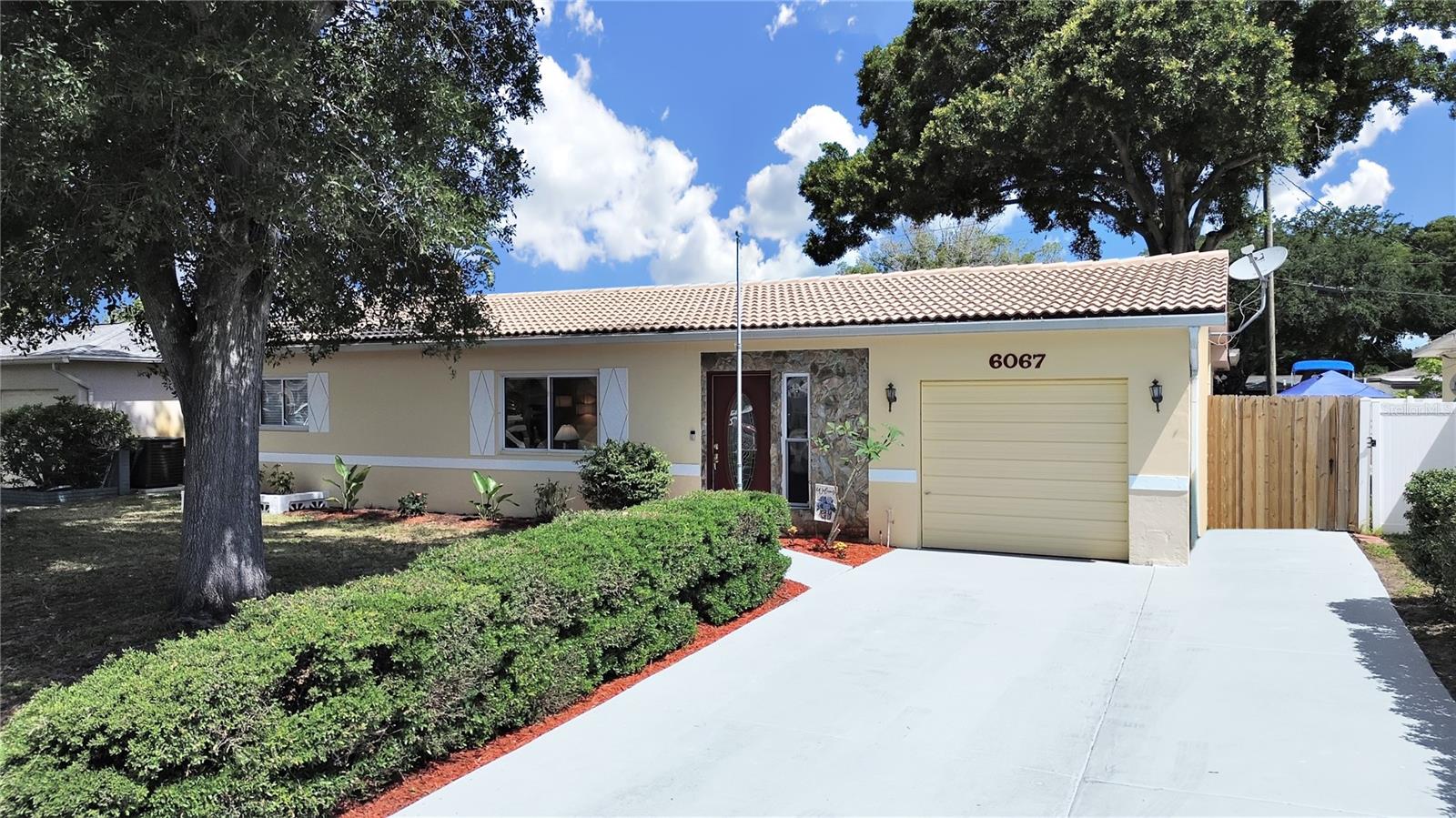 Details for 6067 43rd Terrace N, KENNETH CITY, FL 33709