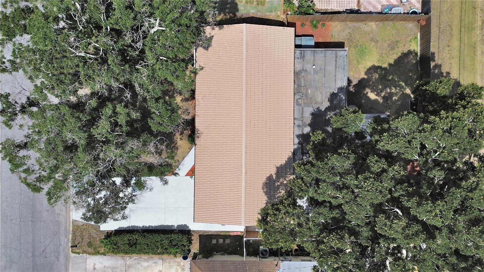 Image 10 of 49 For 6067 43rd Terrace N
