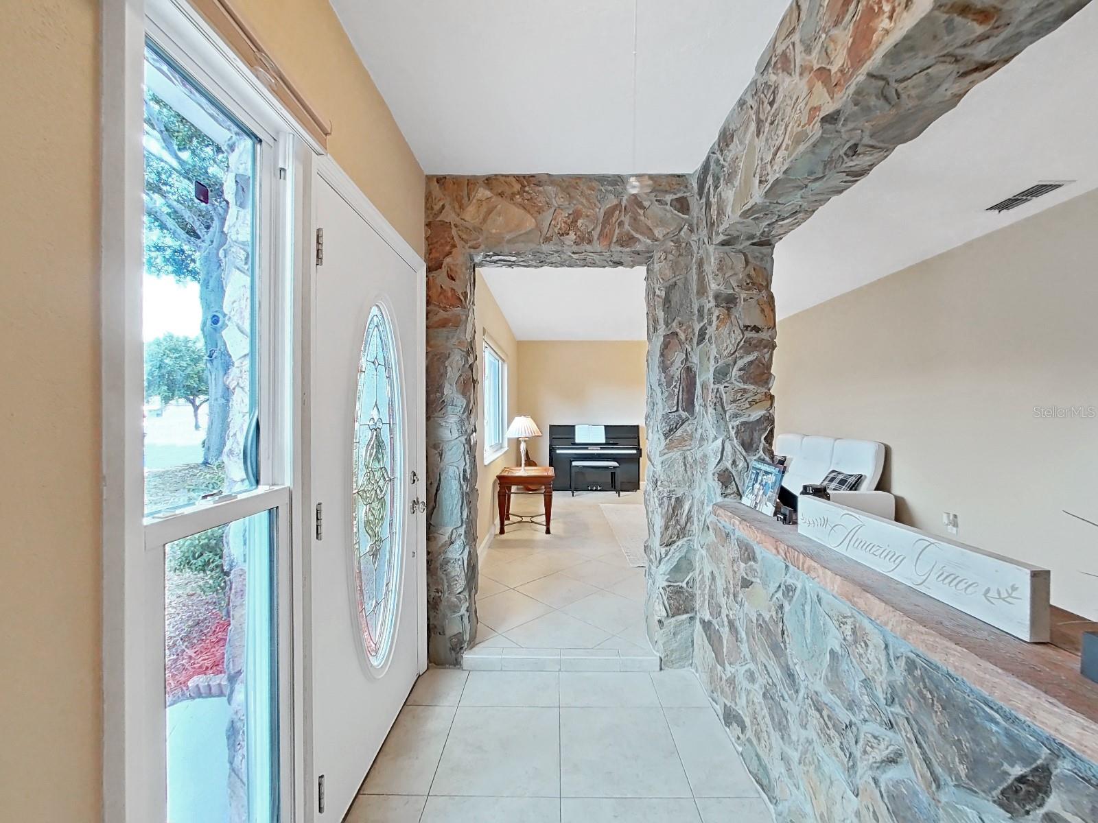 Image 17 of 49 For 6067 43rd Terrace N