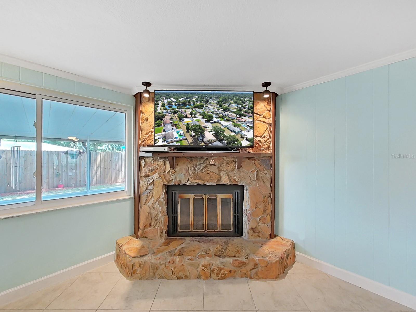 Image 24 of 49 For 6067 43rd Terrace N