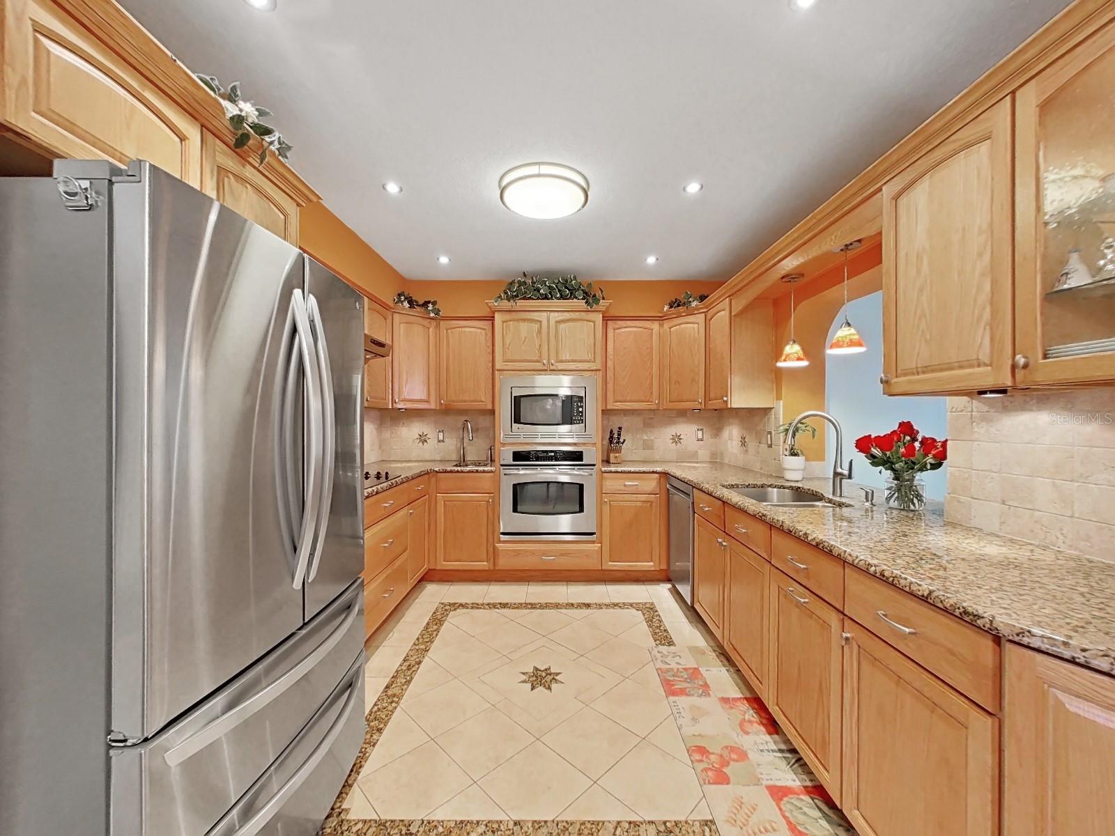 Image 31 of 49 For 6067 43rd Terrace N