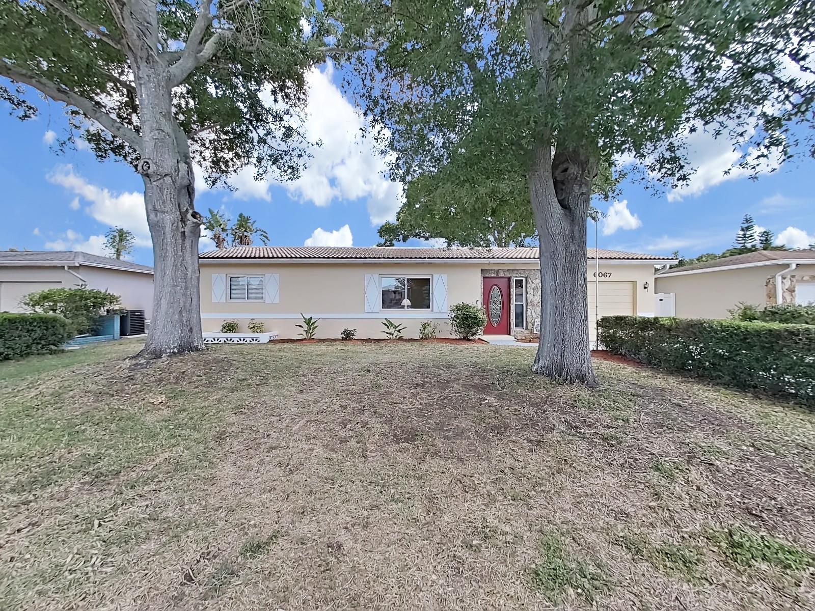Image 4 of 49 For 6067 43rd Terrace N
