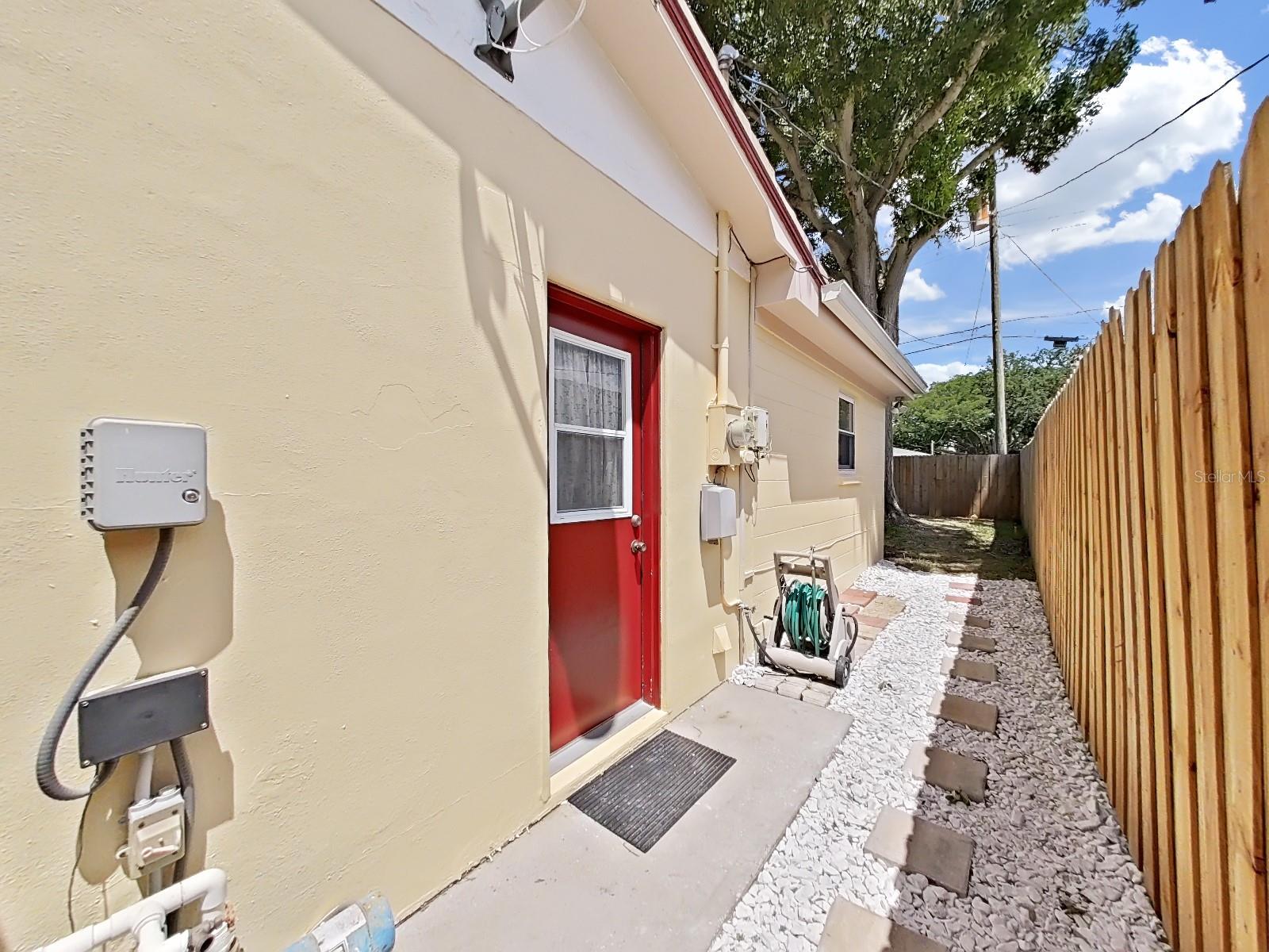 Image 8 of 49 For 6067 43rd Terrace N