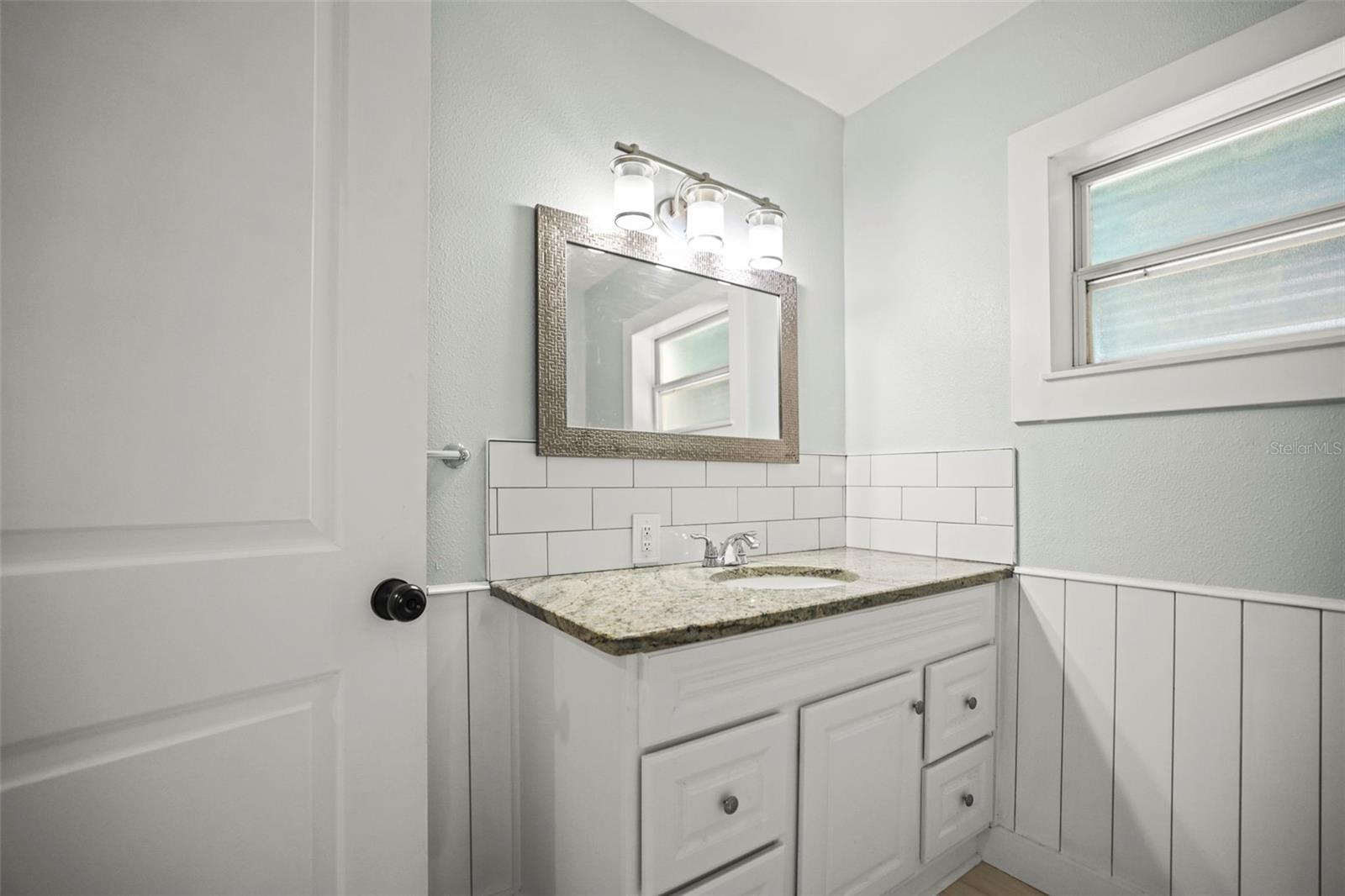 Image 22 of 53 For 2479 Trade Winds Drive