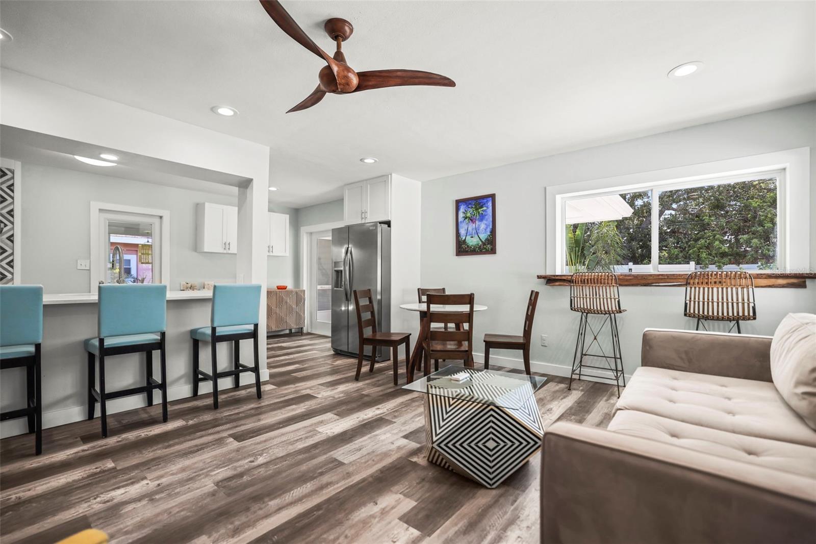 Image 4 of 53 For 2479 Trade Winds Drive
