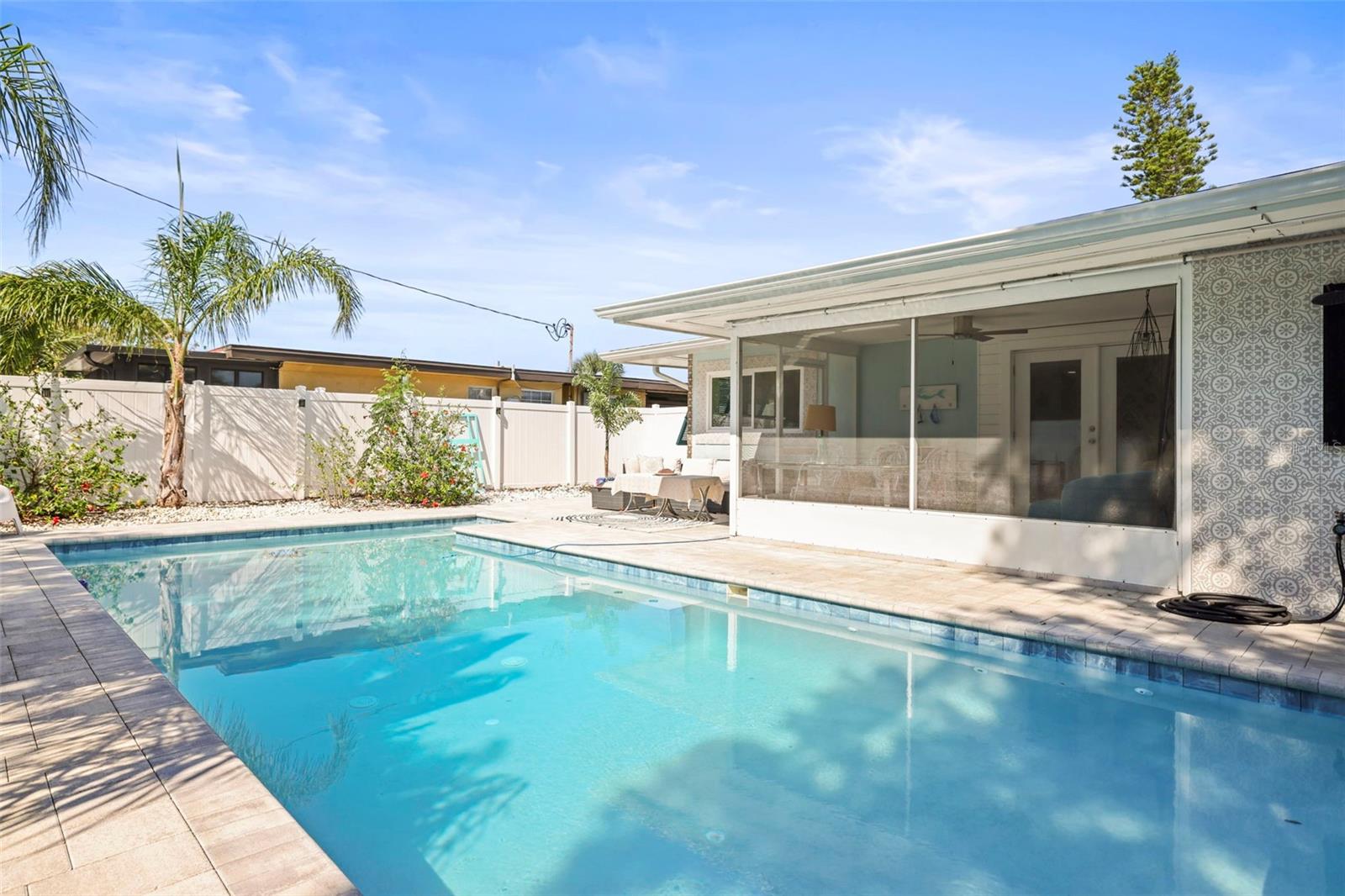 Image 43 of 53 For 2479 Trade Winds Drive