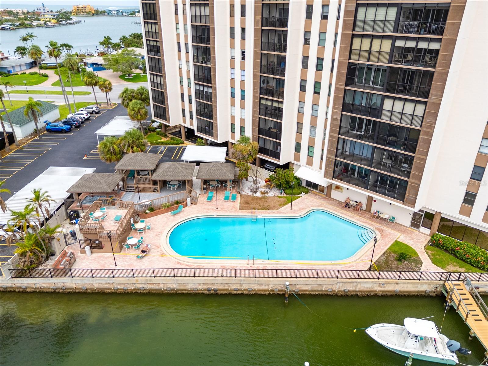 Image 18 of 20 For 10355 Paradise Boulevard 907