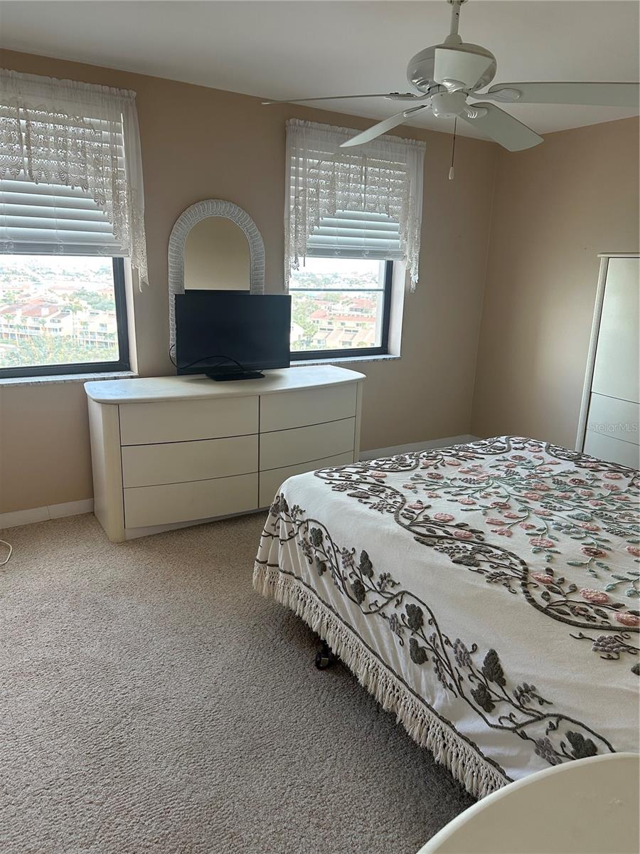 Image 8 of 11 For 10355 Paradise Boulevard 907