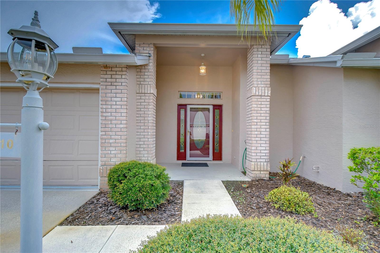 Listing photo id 0 for 1210 Wolford Drive