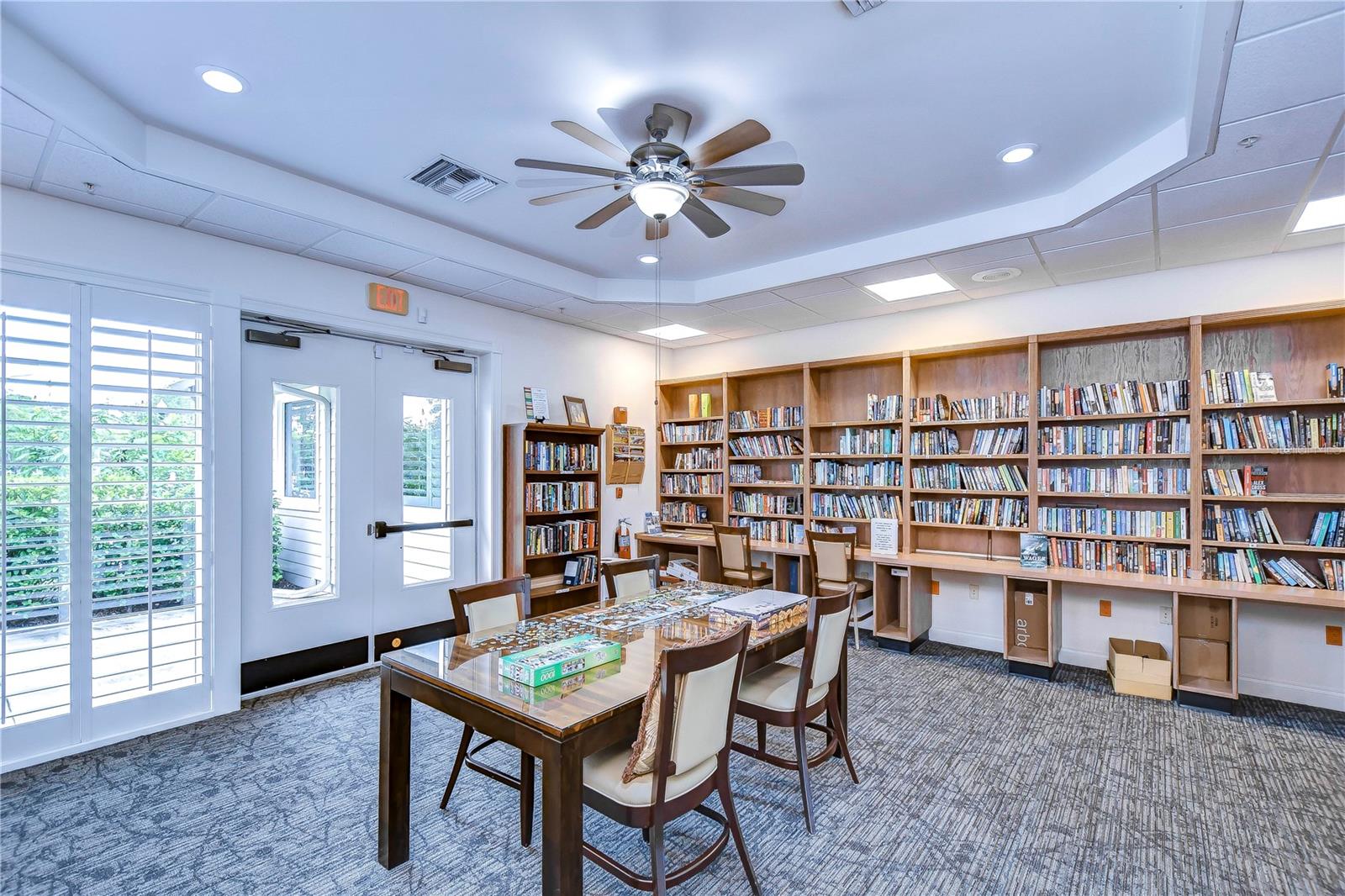 Listing photo id 27 for 1210 Wolford Drive