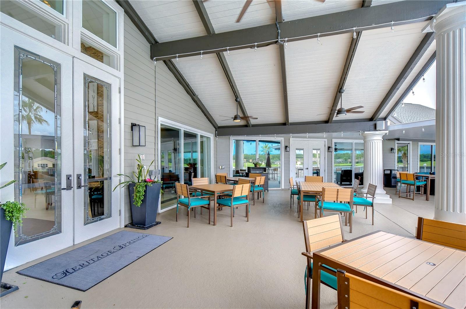 Listing photo id 34 for 1210 Wolford Drive