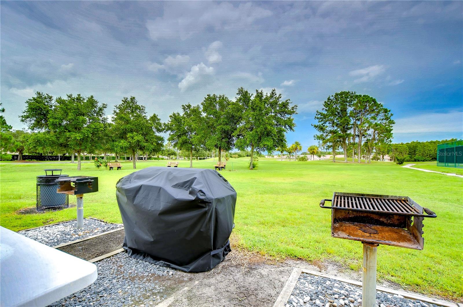 Listing photo id 43 for 1210 Wolford Drive