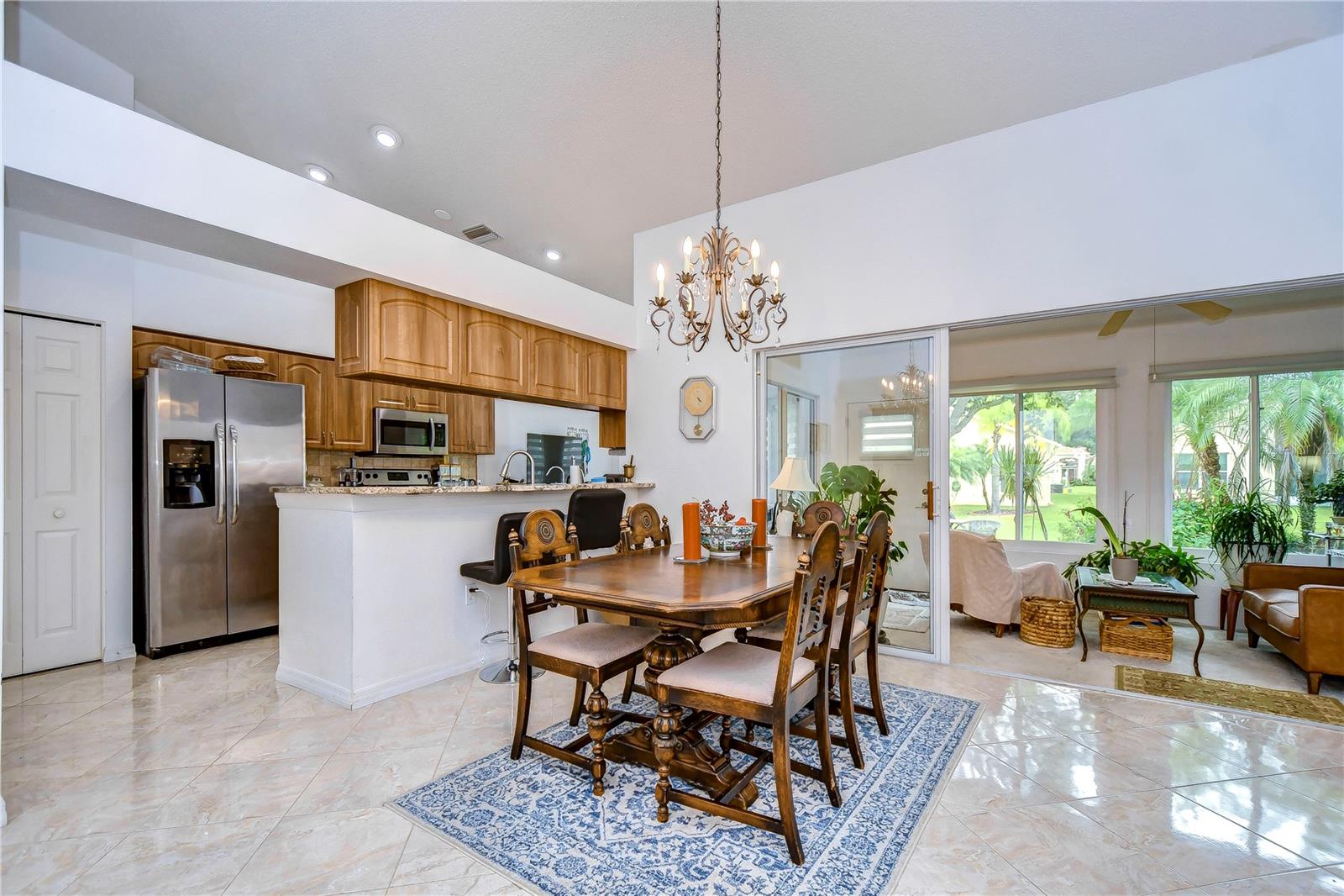 Listing photo id 6 for 1210 Wolford Drive