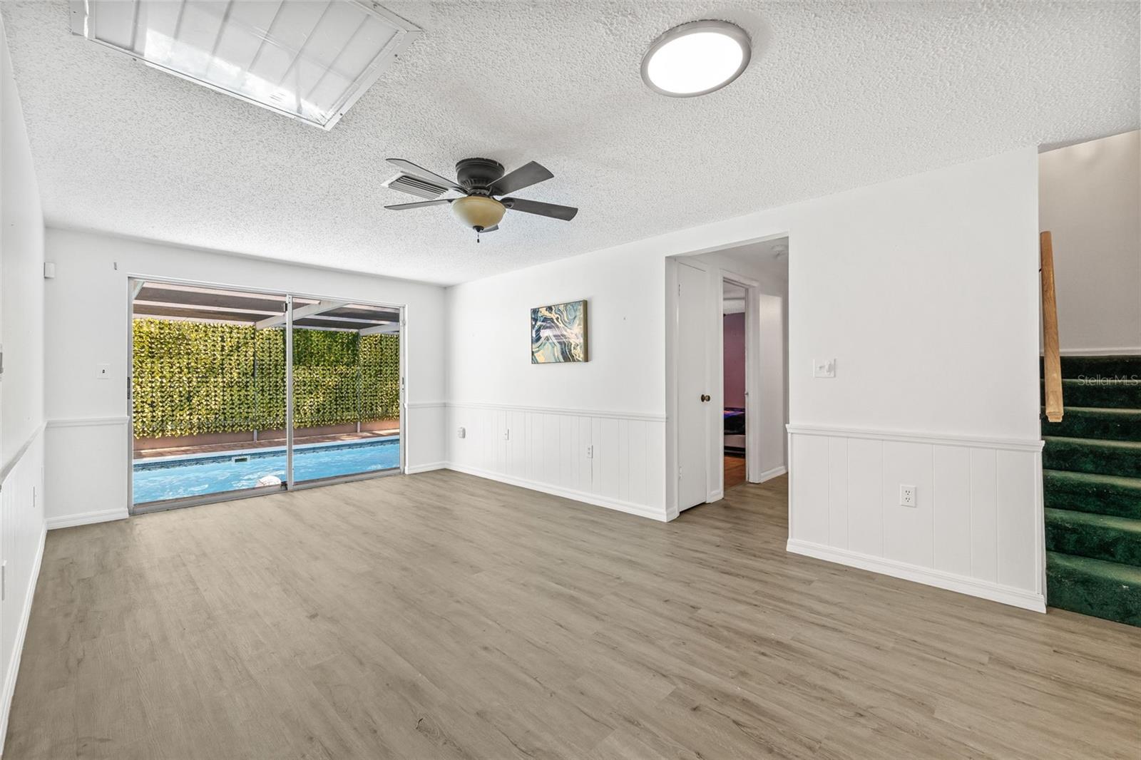 Image 14 of 43 For 12222 Meadowbrook Lane