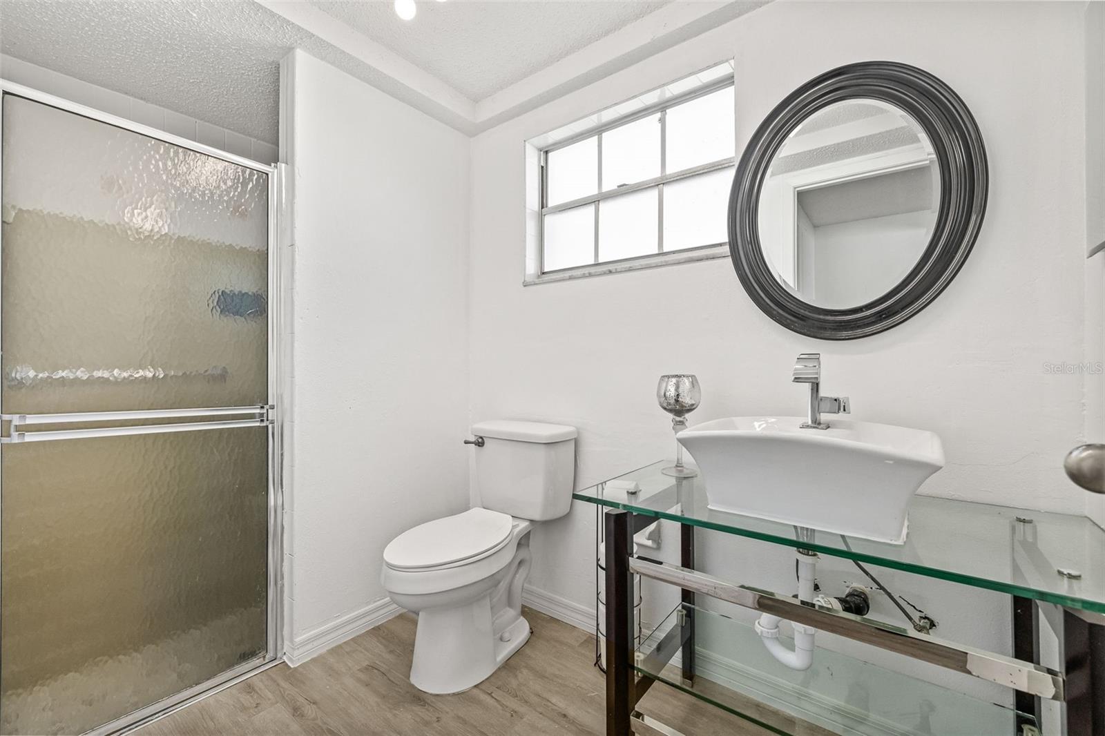 Image 26 of 43 For 12222 Meadowbrook Lane