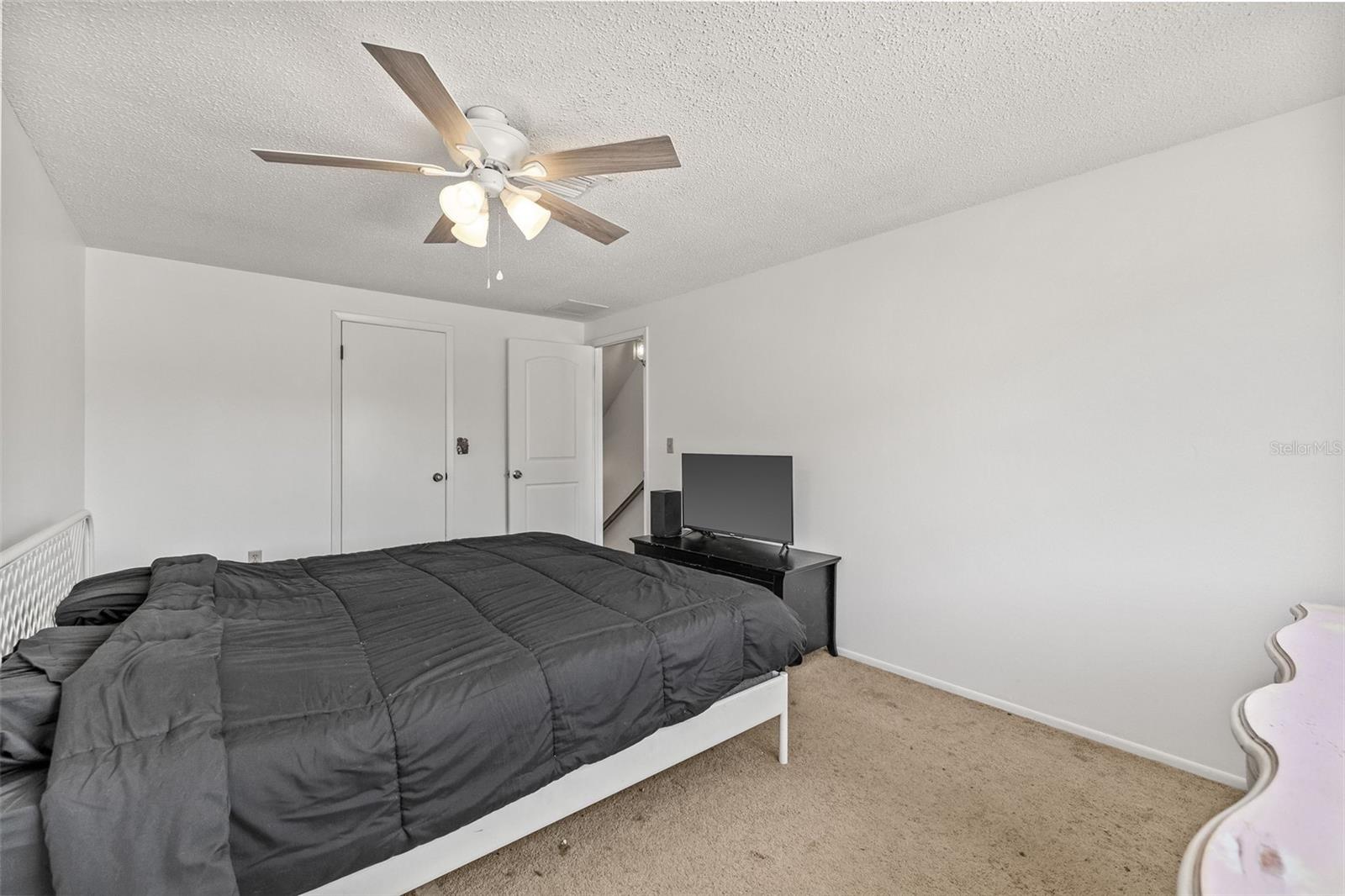 Image 36 of 43 For 12222 Meadowbrook Lane