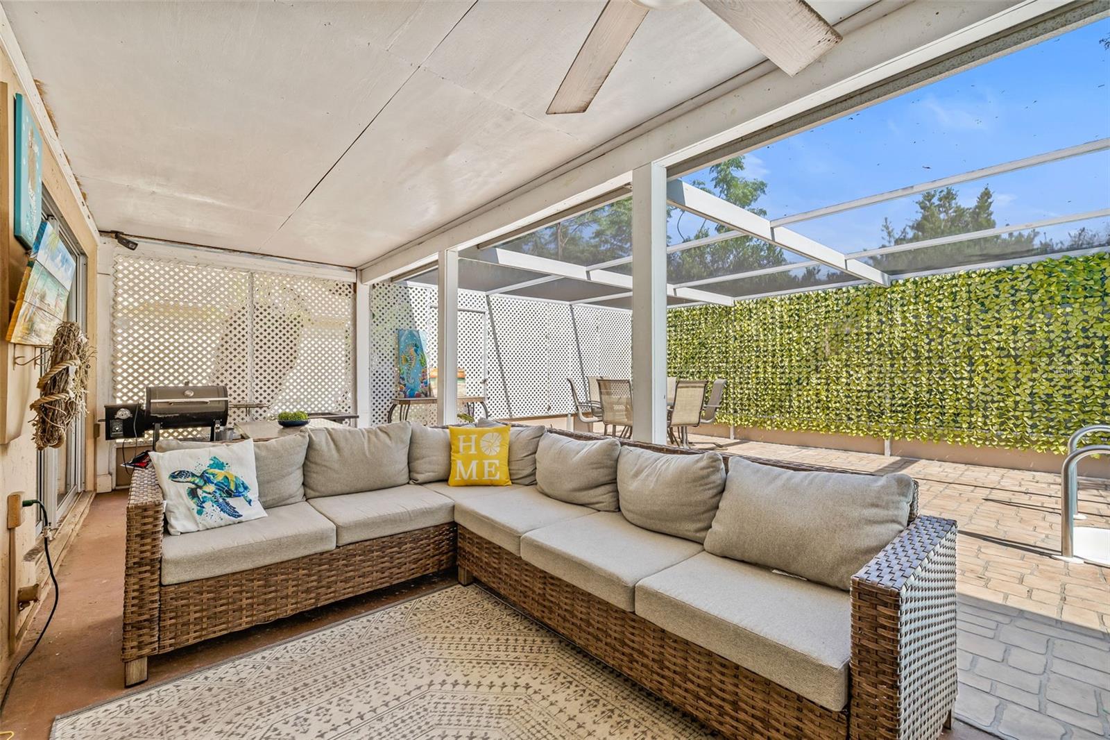 Image 37 of 43 For 12222 Meadowbrook Lane