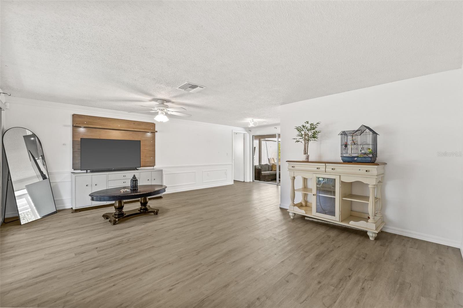 Image 8 of 43 For 12222 Meadowbrook Lane