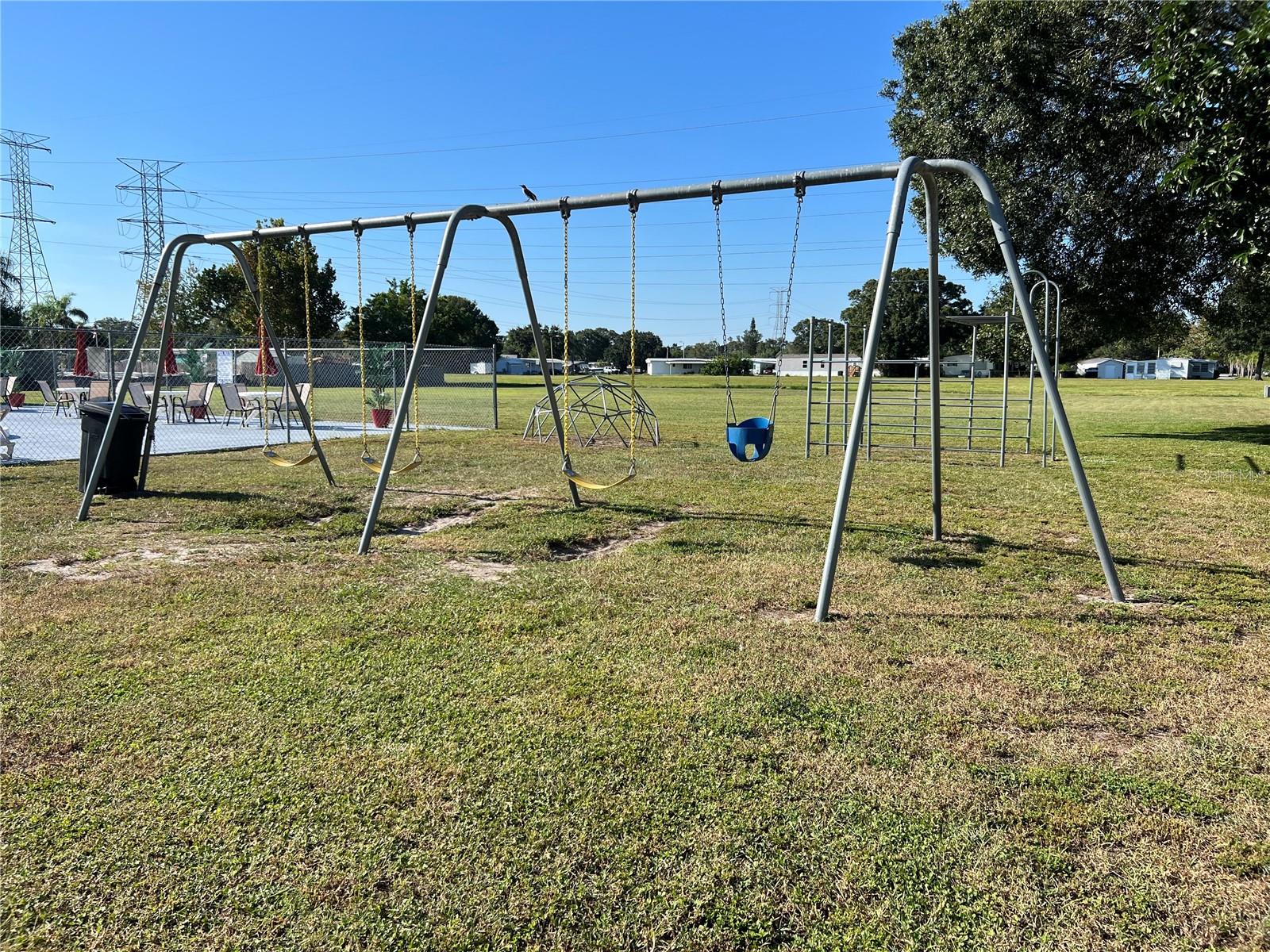 Image 4 of 22 For 5954 140th Terrace N
