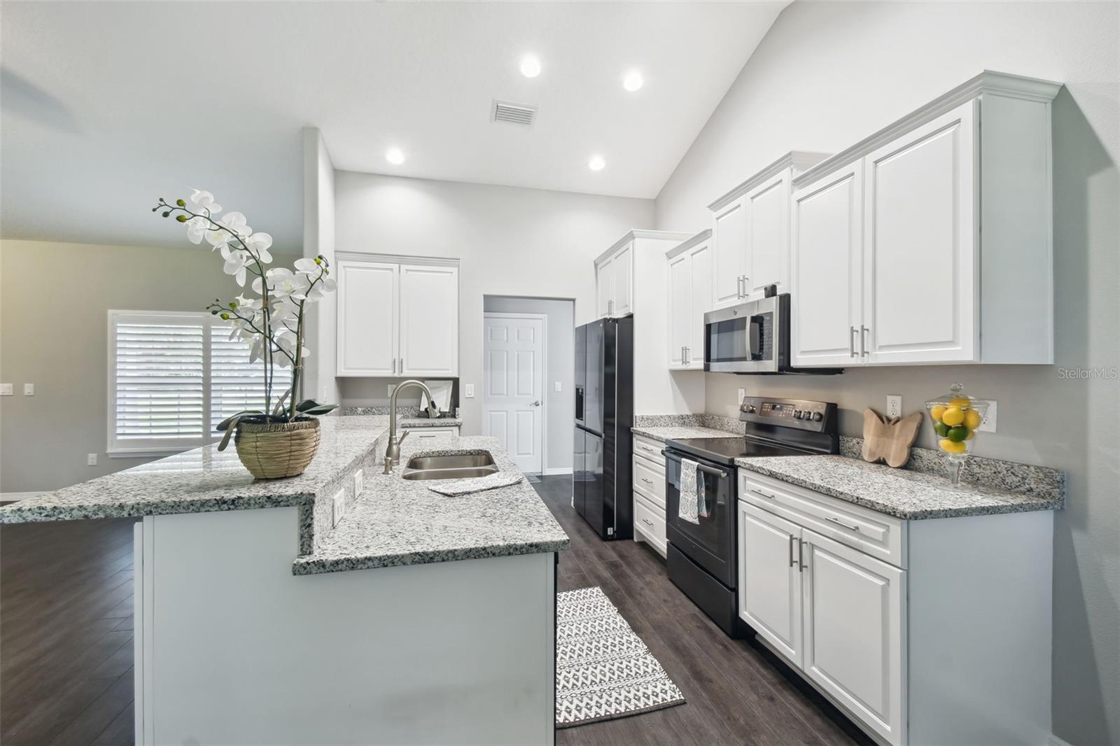 Image 11 of 42 For 13227 Quigley Avenue