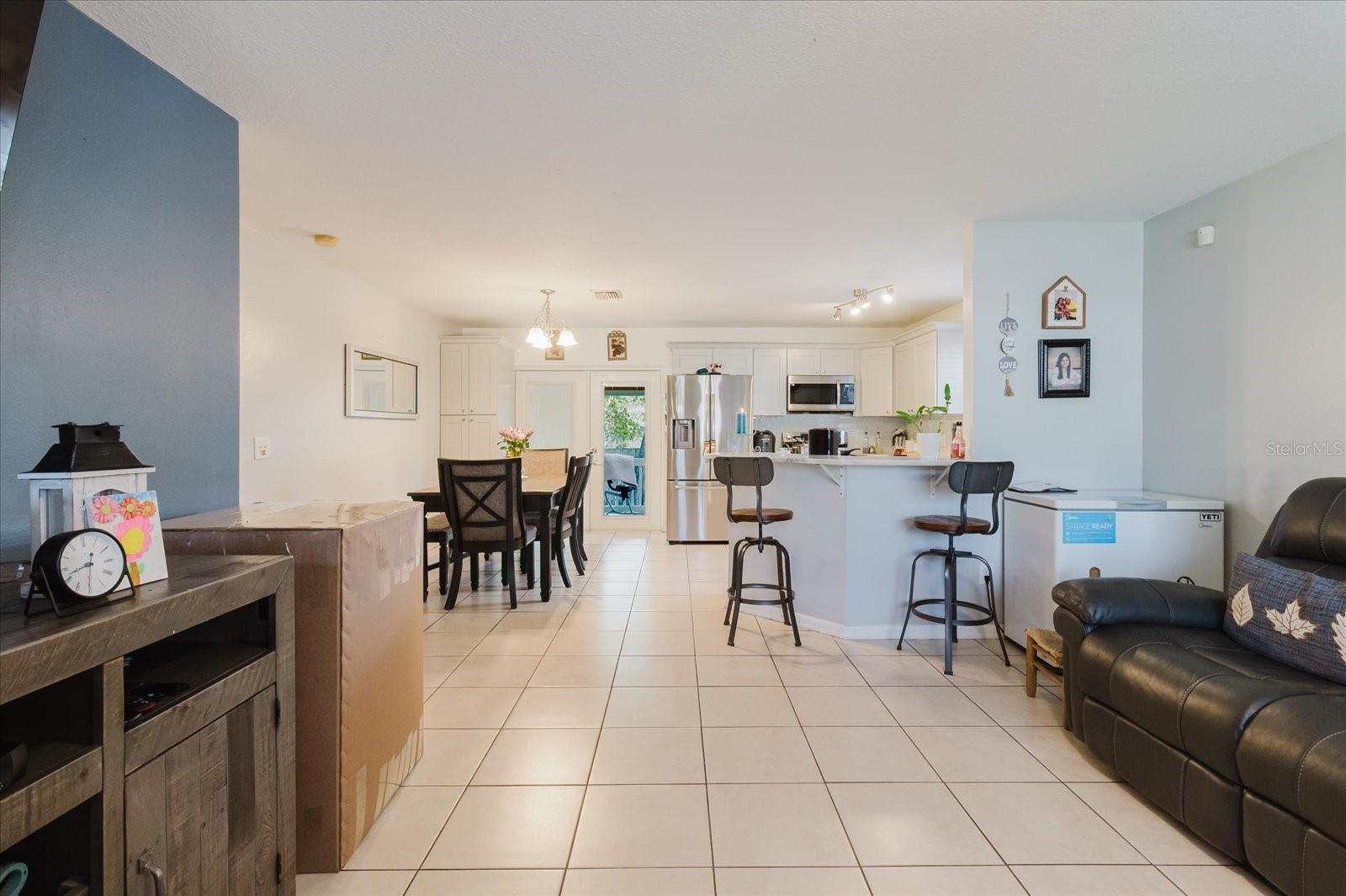 Image 9 of 68 For 8517 Branch Avenue