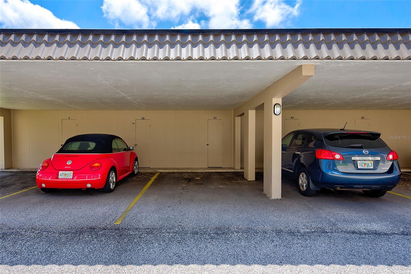 Image 23 of 38 For 10215 Regal Drive 45
