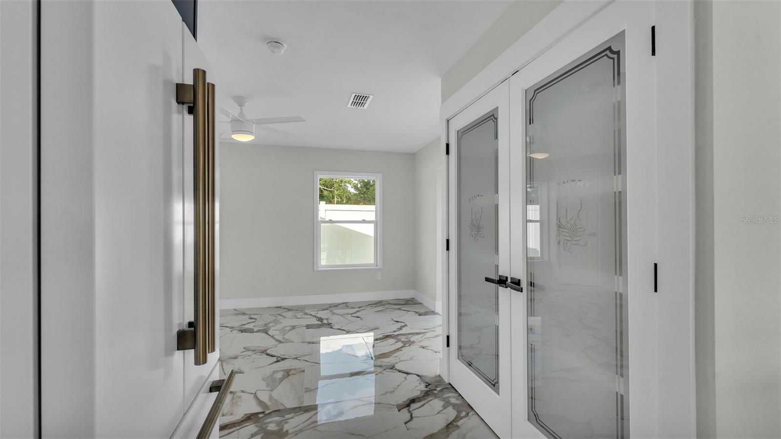 Image 23 of 98 For 390 Windermere Drive