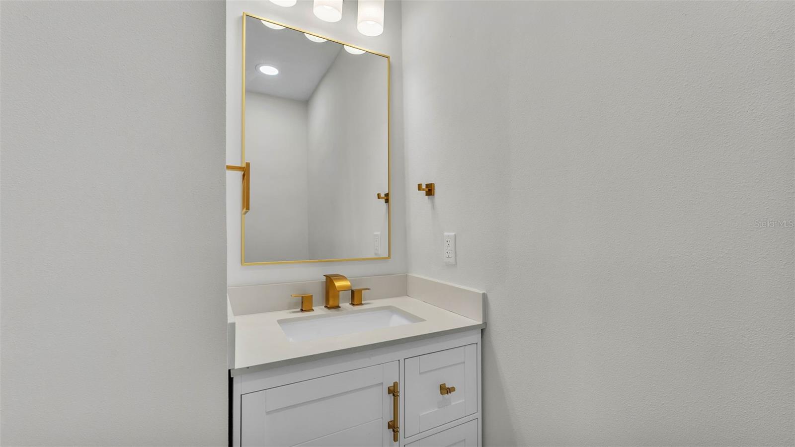 Image 69 of 98 For 390 Windermere Drive