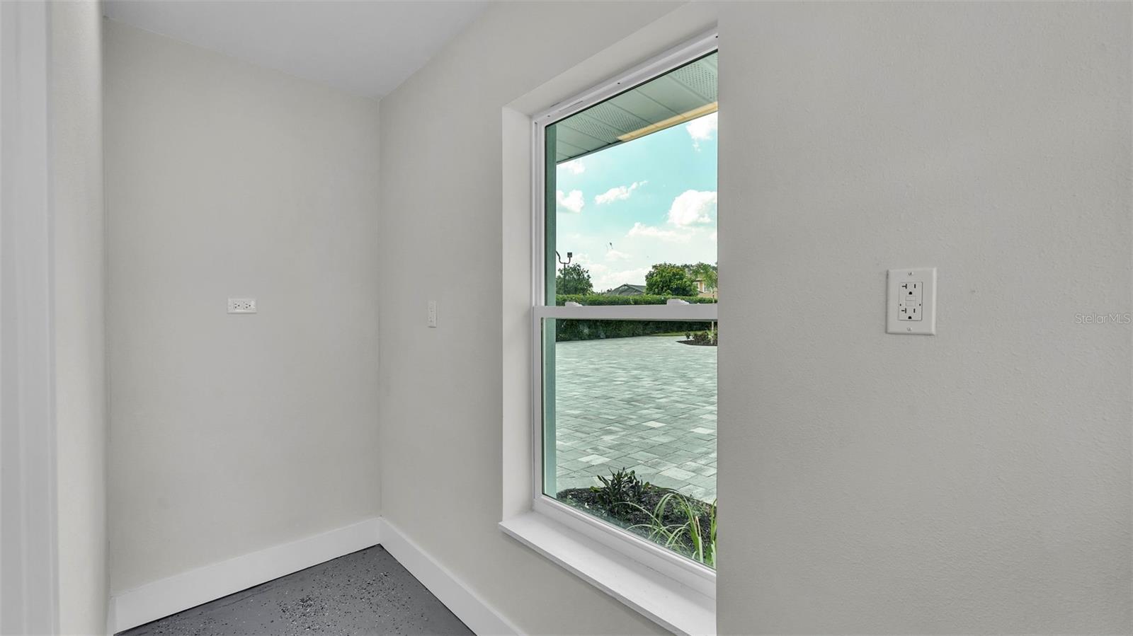 Image 77 of 98 For 390 Windermere Drive