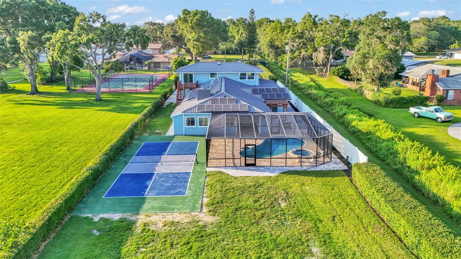 Image 92 of 98 For 390 Windermere Drive