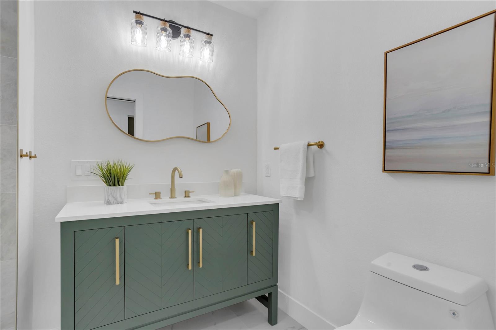 Image 22 of 44 For 323 48th Street Nw