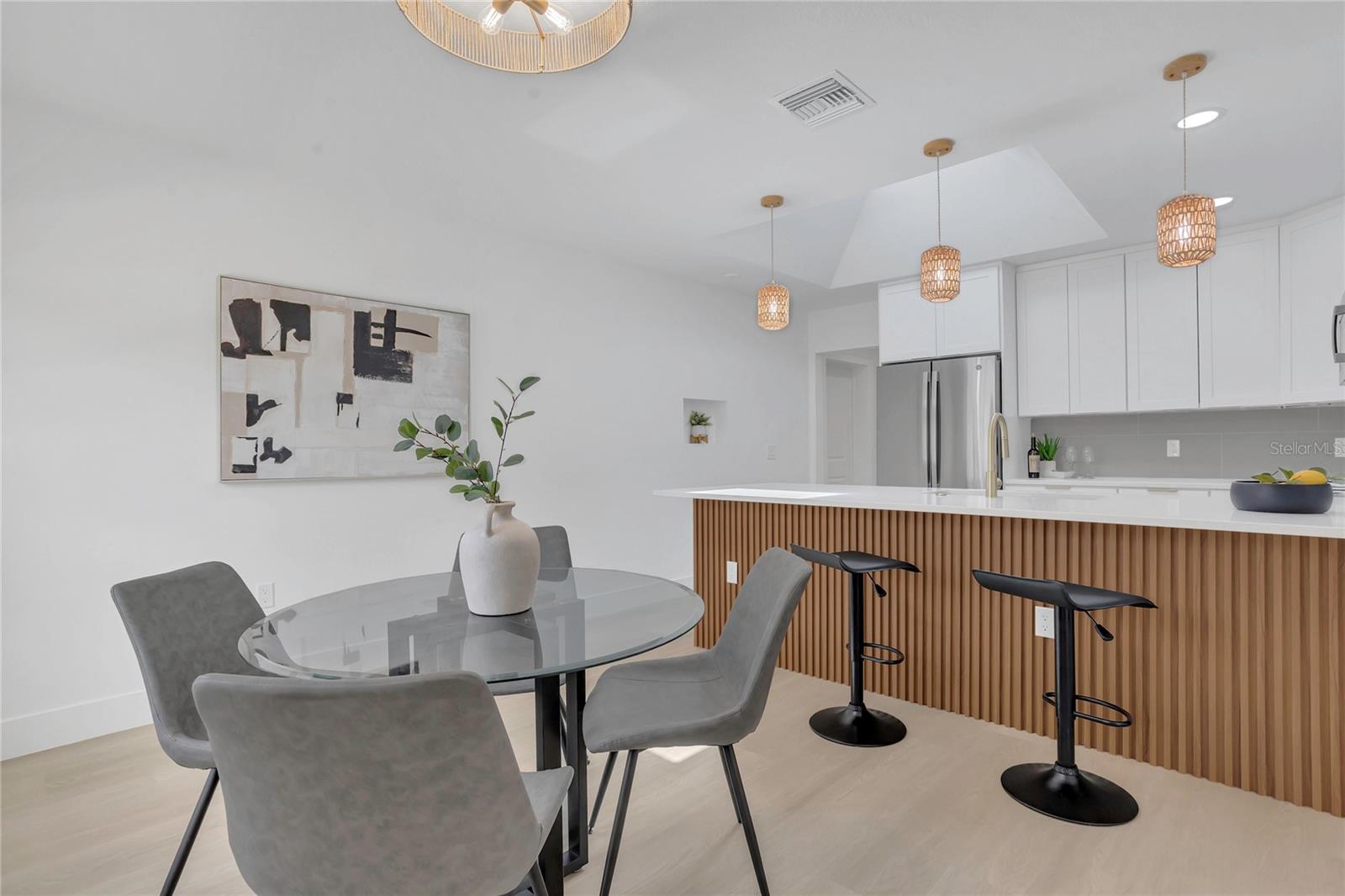Image 8 of 44 For 323 48th Street Nw