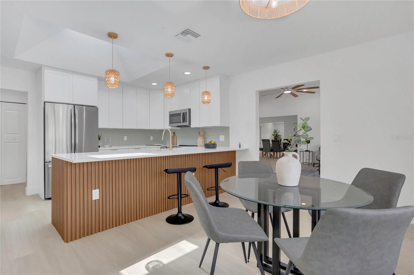 Image 9 of 44 For 323 48th Street Nw