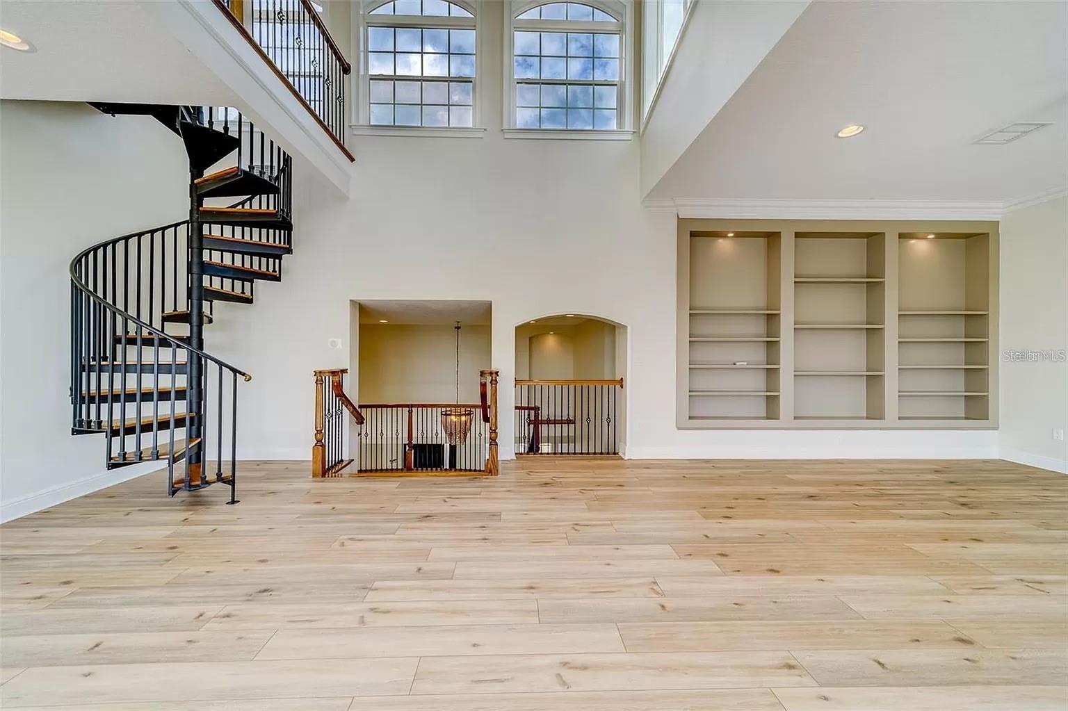 Listing photo id 33 for 803 Harbor Drive