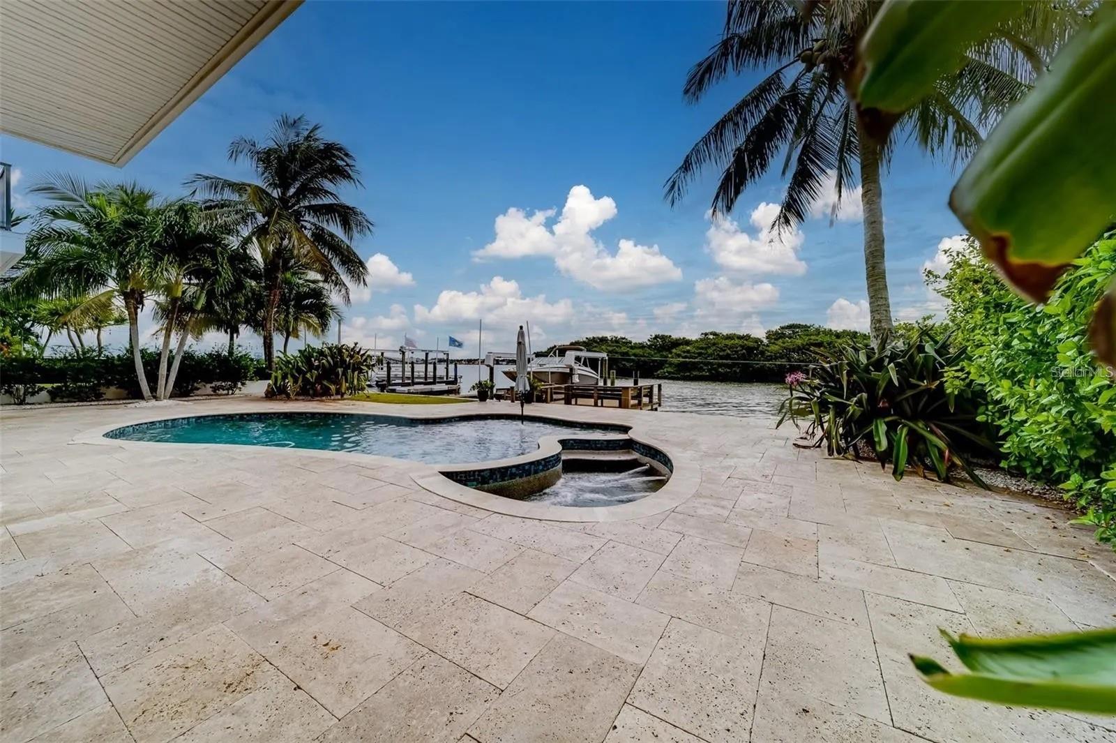 Listing photo id 44 for 803 Harbor Drive