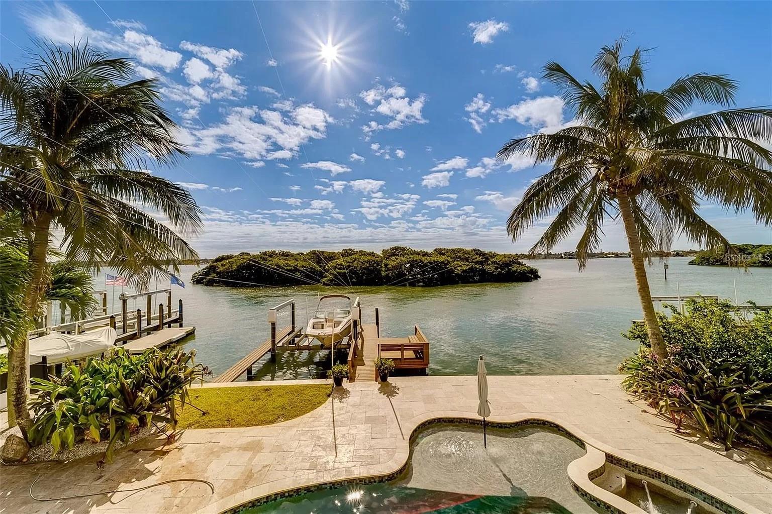 Listing photo id 45 for 803 Harbor Drive