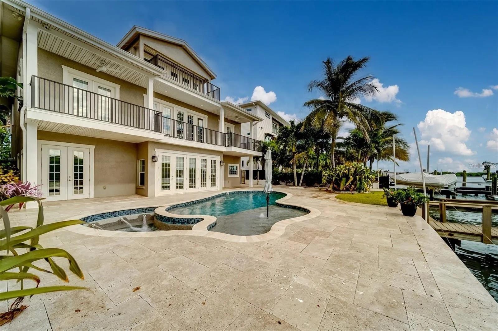 Listing photo id 46 for 803 Harbor Drive